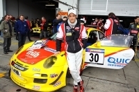 Christopher Br&uuml;ck feiert seinen ersten Erfolg mit Frikadelli Racing