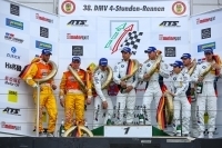 Br&uuml;ck f&auml;hrt beim VLN Saisonauftakt auf das Podium