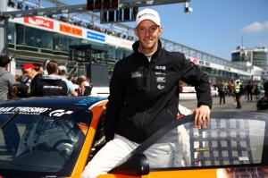 Christopher Br&uuml;ck: Sieg in der SP7 und Platz 3 in der VLN Meisterschaft